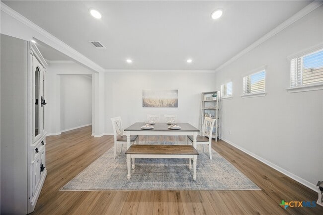 property at 711 Saddlehorn Dr