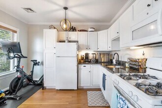 296 W 3rd St in Boston, MA - Foto de edificio - Building Photo
