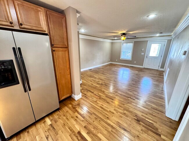 51 Lee's Ford Dock Rd-Unit -104 in Nancy, KY - Building Photo - Building Photo