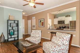 Villas at Gateway in Pinellas Park, FL - Foto de edificio - Building Photo