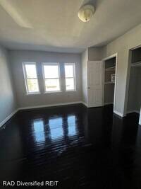 5964 Warrington Ave photo'