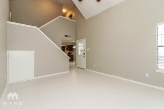 7413 Waterway Dr in Fort Worth, TX - Foto de edificio - Building Photo