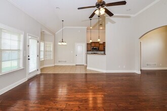 2647 Champion Hills Dr in Southaven, MS - Building Photo - Building Photo