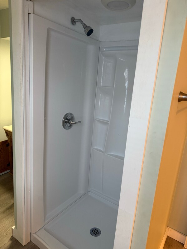 310 Main St, Unit 1 in Sturbridge, MA - Foto de edificio - Building Photo