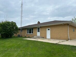 908 Saint Joseph Dr in St. Joseph, MI - Foto de edificio - Building Photo