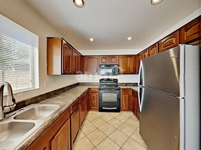 34720 N Happy Jack Dr in Queen Creek, AZ - Foto de edificio - Building Photo