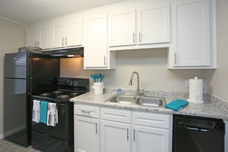 Springbrook Apartments in Kernersville, NC - Foto de edificio - Interior Photo