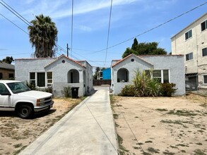 6333 8th Ave in Los Angeles, CA - Building Photo - Building Photo