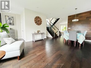 16 Enfield Ave in Toronto, ON - Building Photo - Building Photo