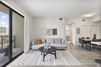 Northside Vistas in Miami, FL - Foto de edificio - Building Photo