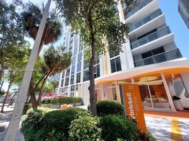 31 SE 6th St in Miami, FL - Building Photo