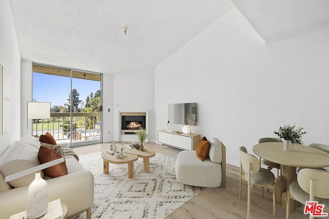 5143 Bakman Ave, Unit 201 in North Hollywood, CA - Foto de edificio