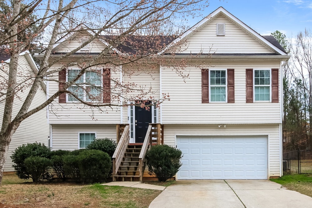 9111 Jefferson Village Dr SW in Covington, GA - Building Photo