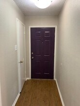 7016 York Ave in Lubbock, TX - Foto de edificio - Building Photo