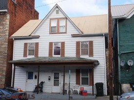 223 E Bishop St Apartamentos