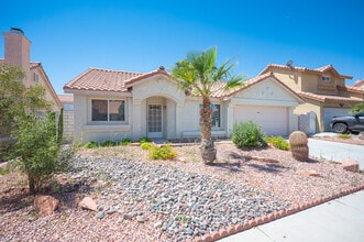 1575 Gatepost Ave in North Las Vegas, NV - Building Photo - Building Photo