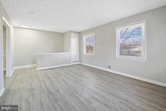 883 Bellevue St SE in Washington, DC - Building Photo - Building Photo