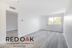 18700 Florida St in Huntington Beach, CA - Building Photo