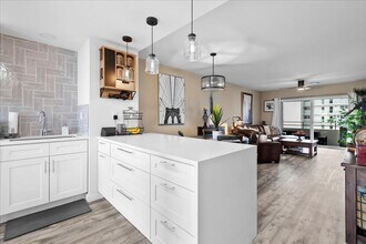 1630 N Ocean Blvd in Pompano Beach, FL - Building Photo - Building Photo