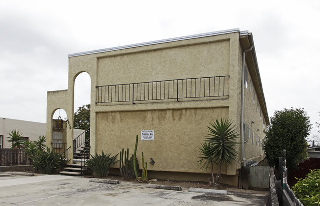 4670 Arizona St in San Diego, CA - Building Photo - Building Photo