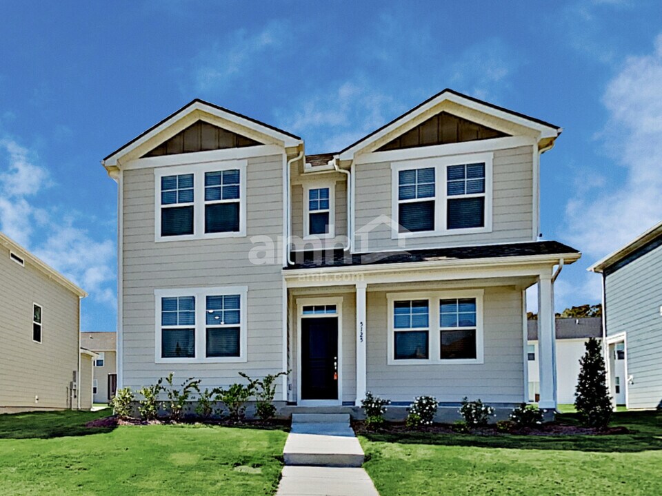 5125 Jack Byrnes Dr in Murfreesboro, TN - Building Photo