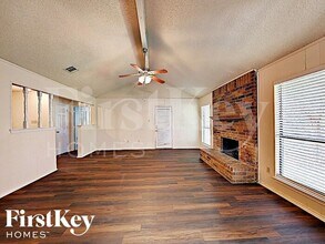 8213 Meadowbrook Dr in Watauga, TX - Building Photo - Building Photo