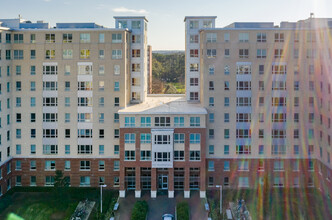 Valentine Commons in Raleigh, NC - Building Photo - Building Photo