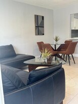 2501 NW 9th Ter, Unit 2501 in Wilton Manors, FL - Building Photo