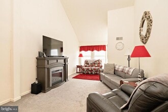 937 Magnolia Rd in Vineland, NJ - Building Photo - Building Photo