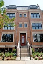 1713 Sheffield Ave in Chicago, IL - Foto de edificio - Building Photo