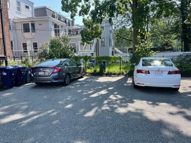 597 E 7th St, Unit 1 in Boston, MA - Building Photo - Building Photo