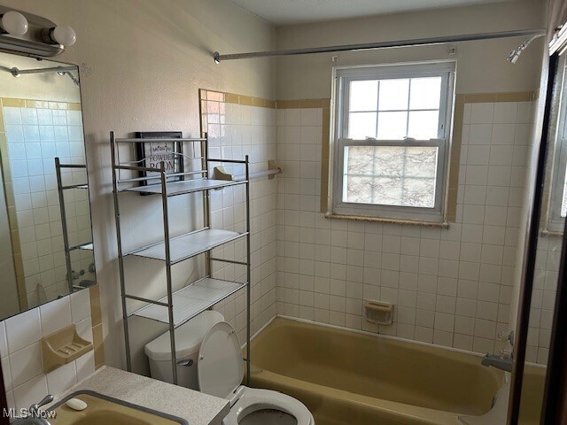 1286 N Chapel St-Unit -5 in Louisville, OH - Building Photo - Building Photo