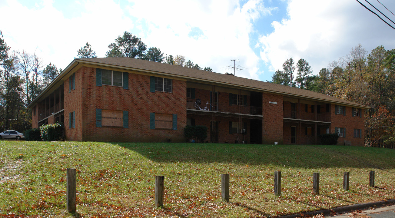 105 W Channing Ave in Durham, NC - Foto de edificio