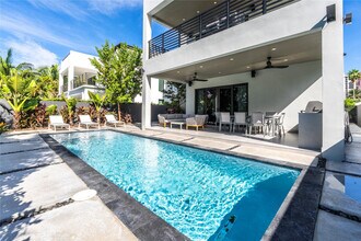 3320 NE 17th St in Fort Lauderdale, FL - Building Photo - Building Photo