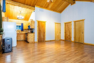 1428 Kirk Cir in Fairbanks, AK - Building Photo - Building Photo