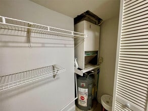 601 NE 29th Dr in Wilton Manors, FL - Building Photo - Building Photo