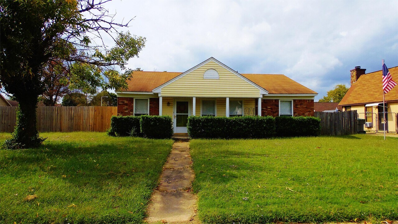 2793 Dromedary Dr in Memphis, TN - Building Photo