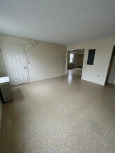64 Spring St in Keene, NH - Foto de edificio - Building Photo