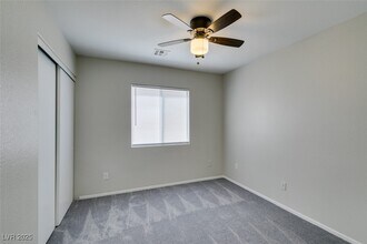 3340 Cheyenne Gardens Way in North Las Vegas, NV - Foto de edificio - Building Photo
