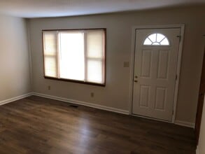 516 Crescent Heights Dr in Creedmoor, NC - Building Photo - Building Photo