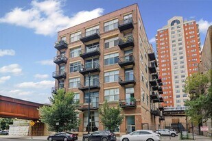 1528 S Wabash Ave in Chicago, IL - Building Photo