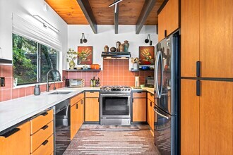 1106 CA-173 in Lake Arrowhead, CA - Building Photo - Building Photo