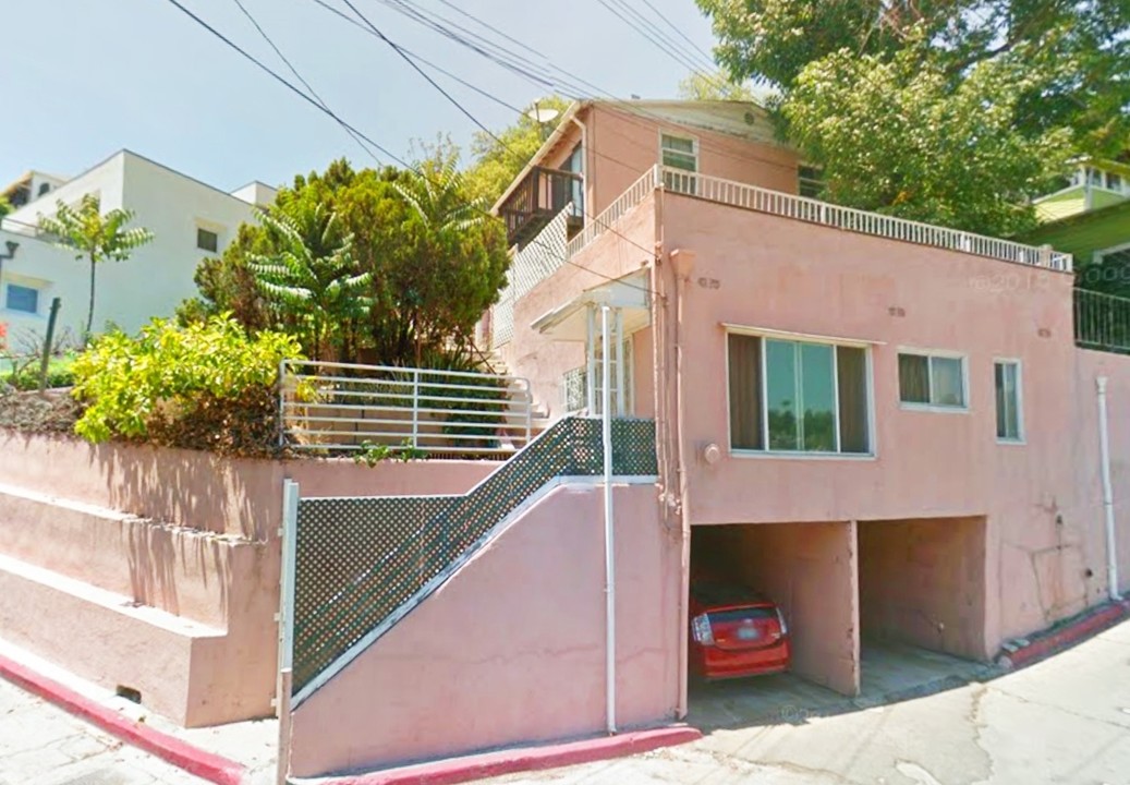 3901 De Longpre Ave in Los Angeles, CA - Building Photo