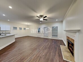 12 Bittercrest Ct in Simpsonville, SC - Foto de edificio - Building Photo