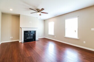 232 Pamlico Dr in Clayton, NC - Building Photo - Building Photo
