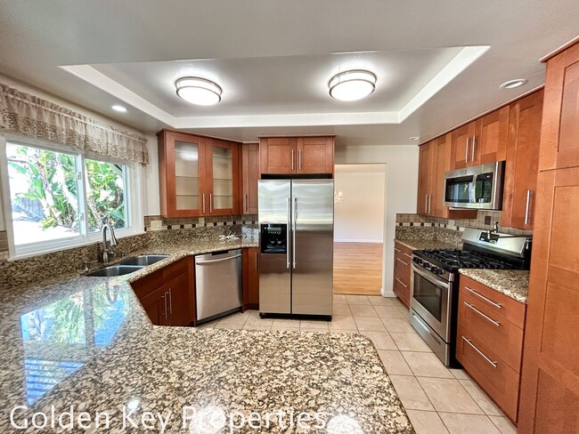 2814 Levante St in Carlsbad, CA - Building Photo - Building Photo