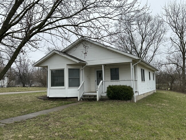 824 N Elgin St | Rentals in Muncie, IN