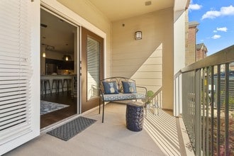 Auberge of Burleson in Burleson, TX - Foto de edificio - Building Photo