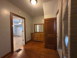 339 W North St in Fostoria, OH - Building Photo - Building Photo