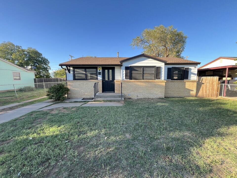 3130 Jarvis St in Lubbock, TX - Building Photo